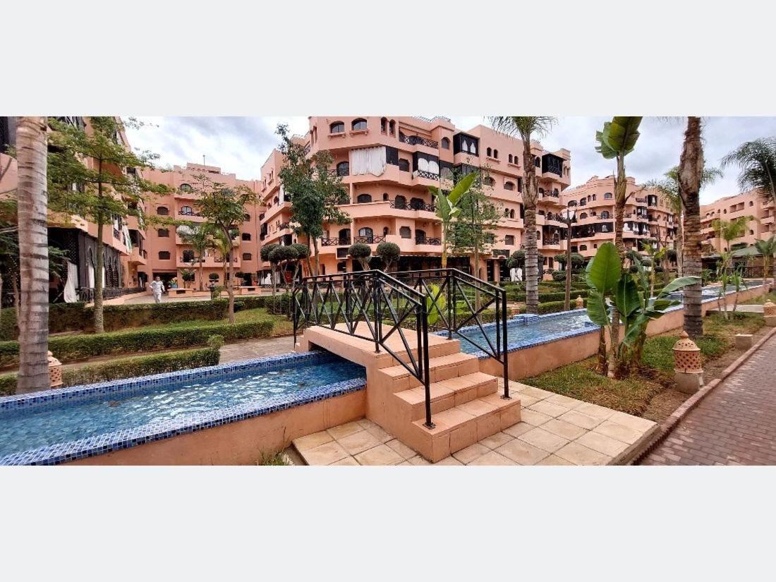 Un Moderne Chic Appartement Vue Sur Piscine Marrakesh Ngoại thất bức ảnh